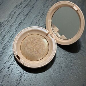 Rare Beauty highlighter Exhilarate